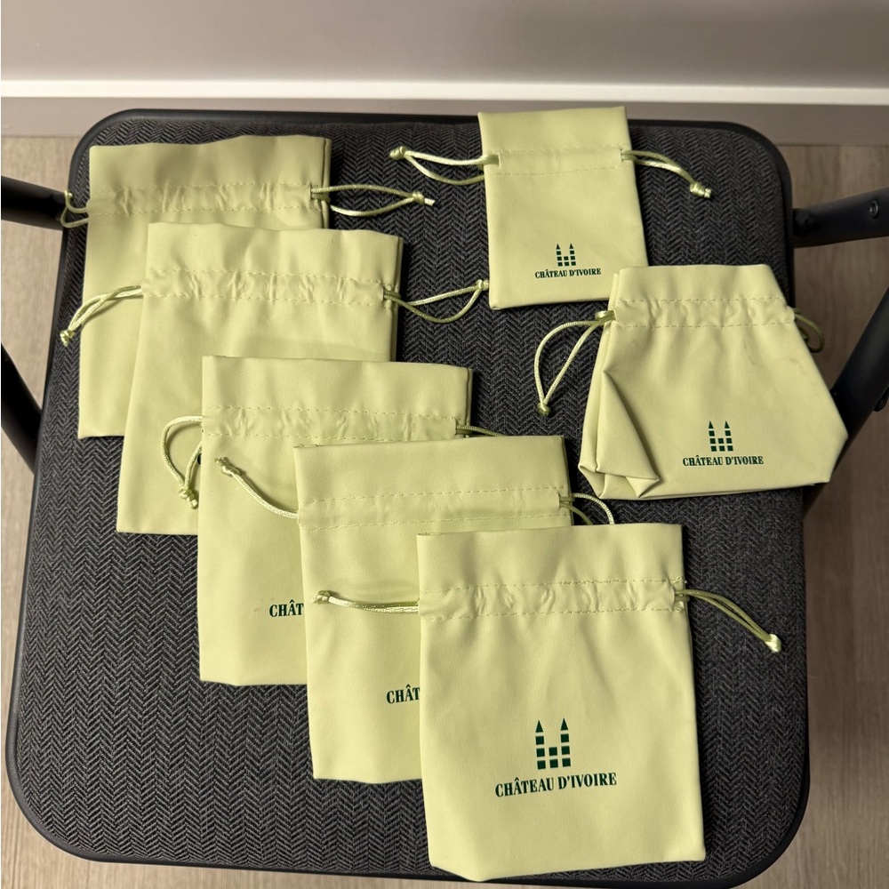 Green Pouch Set
